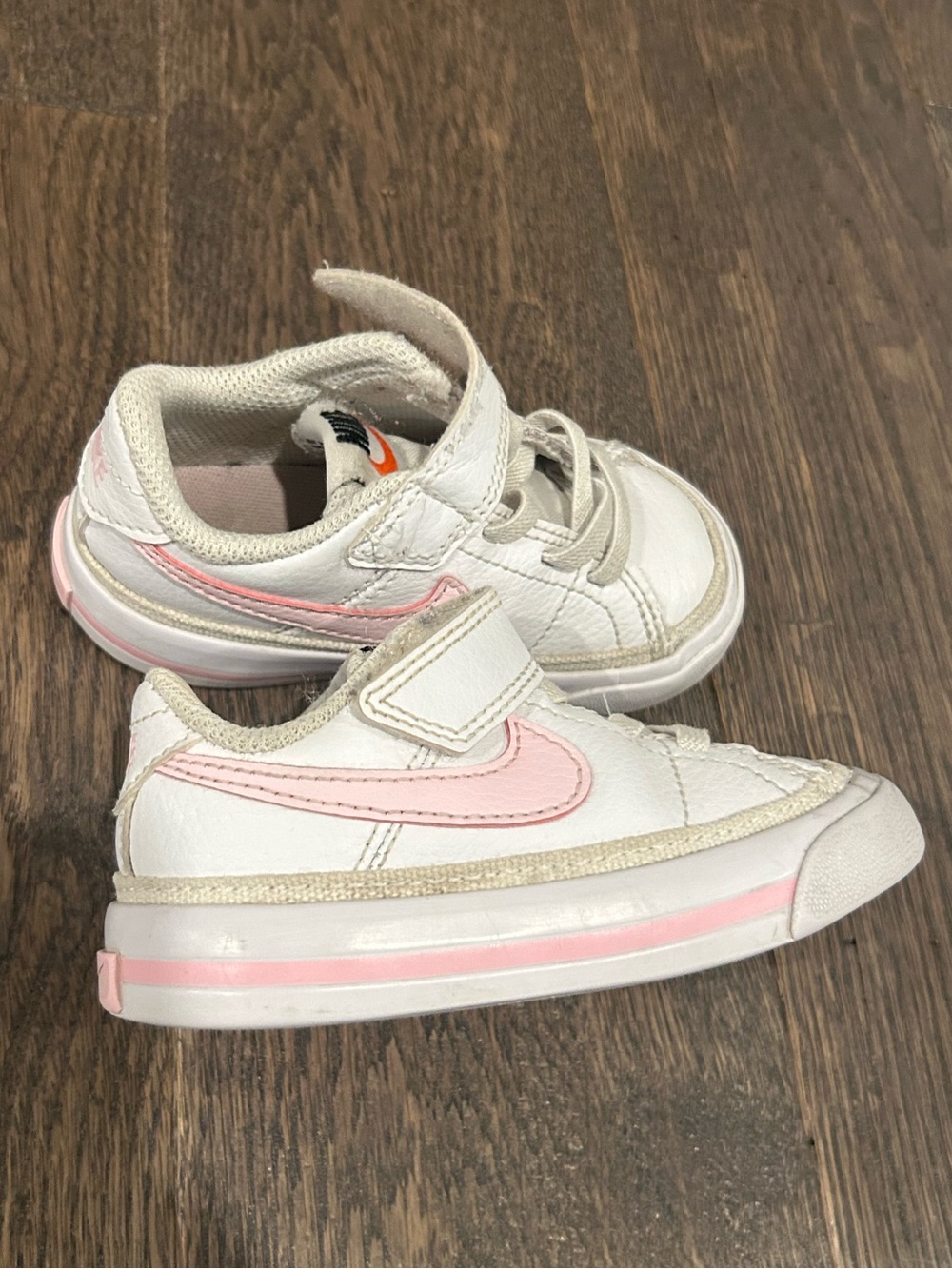 Nike Court Legacy- Toddler White and Pink Sneakers Size 6 - Picture 7 of 8